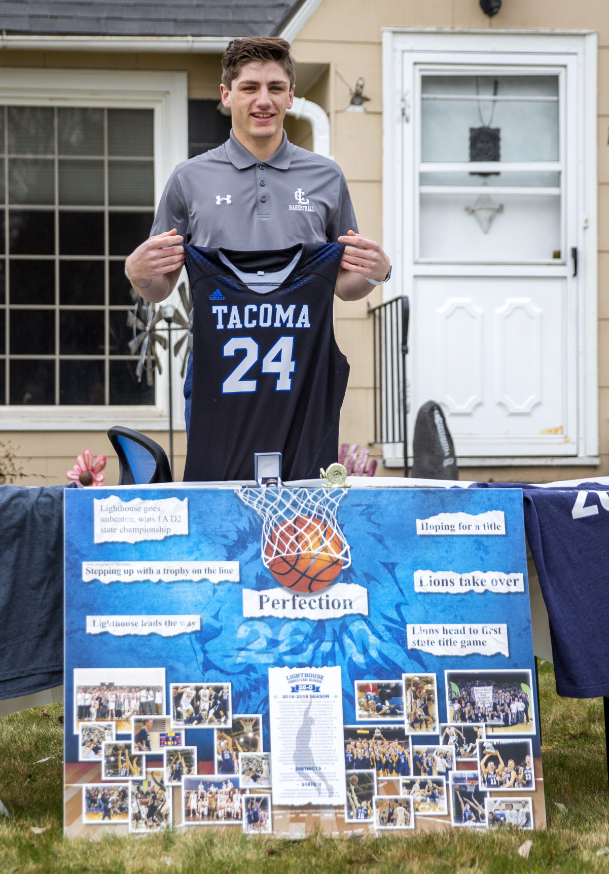 Casper Block signs with Tacoma Community College